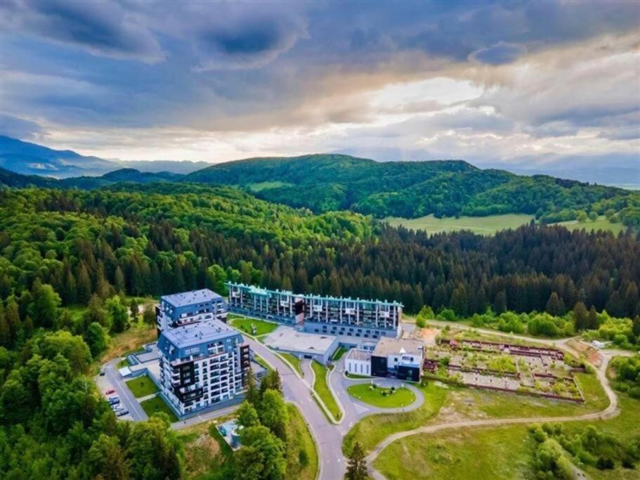 Апартаменты Pentahouse Mountain Belle Vue Пояна-Брашов Экстерьер фото